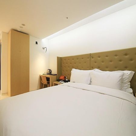 Richwell Hotel Seoul Exterior photo