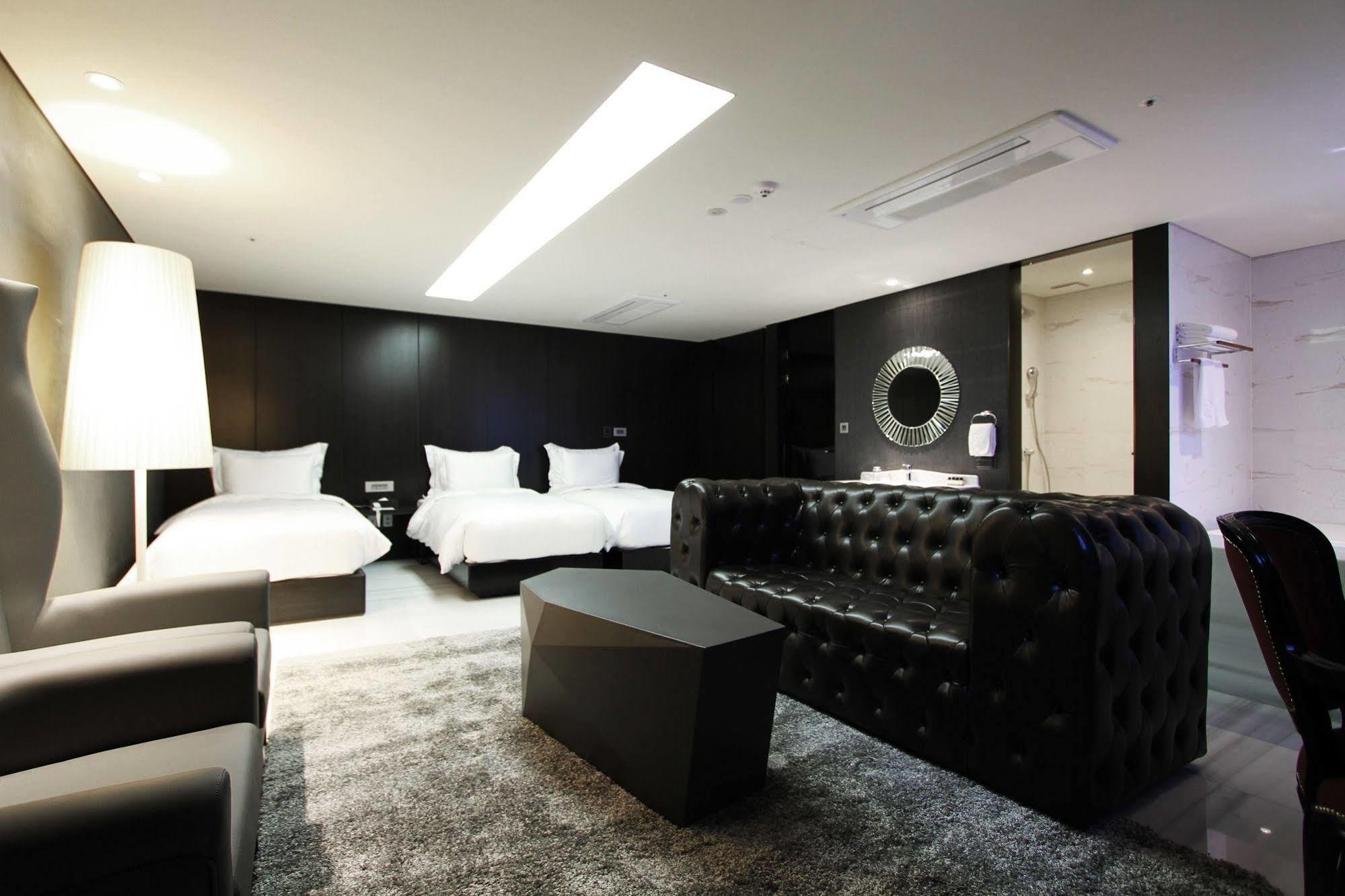 Richwell Hotel Seoul Exterior photo