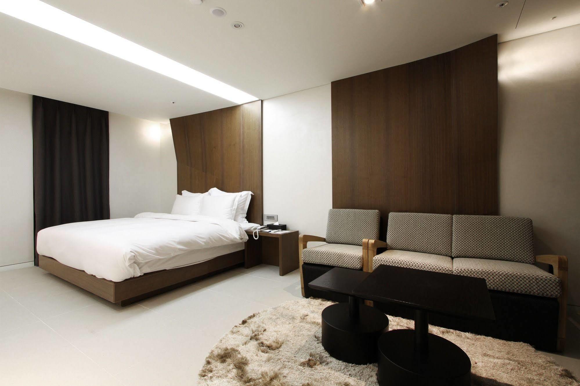 Richwell Hotel Seoul Exterior photo