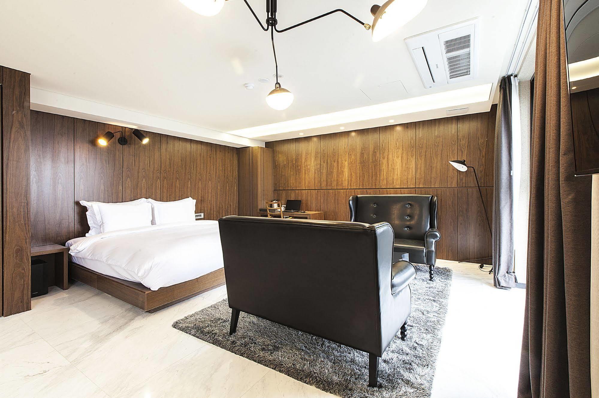 Richwell Hotel Seoul Exterior photo